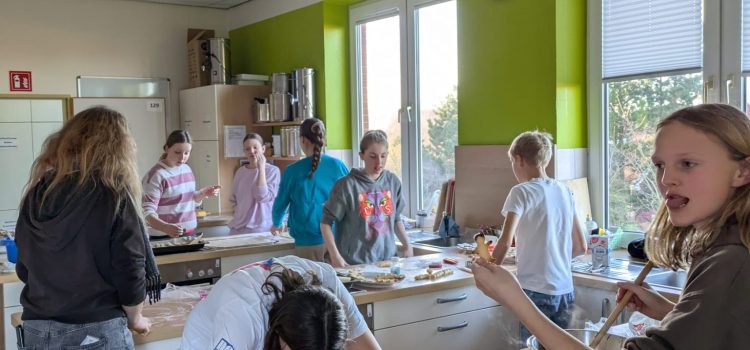 Backen fürs Bliev hier! Backen fürs Bliev hier!