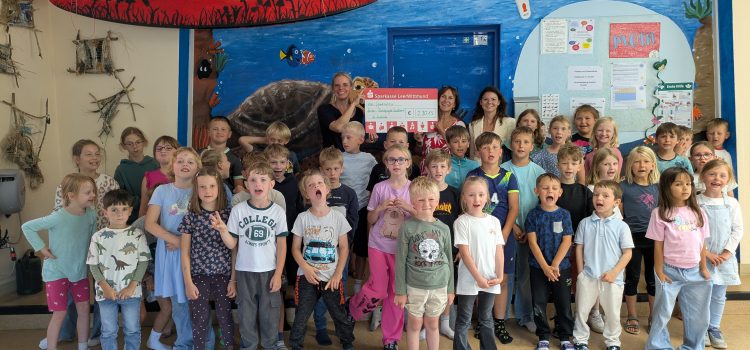 Grundschulchor spendet für Bandprojekt Grundschulchor spendet für Bandprojekt